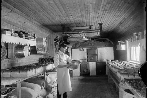 Warrens Bakery photo 1